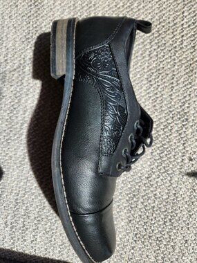Softmoc Womens Size 39 Black Leather Oxford Loafers GUC